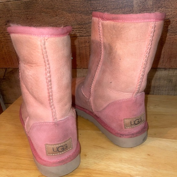 UGG Pink Classic Short II Boots - Picture 4 of 8